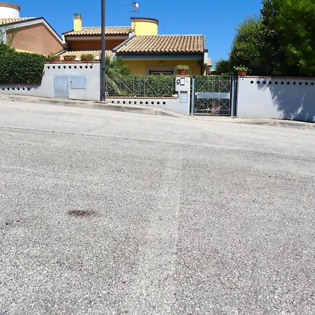 Gialla * Porto Recanati